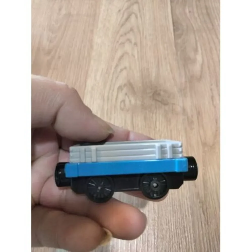 Thomas And Friends Cargo Car J37A‎ 2013